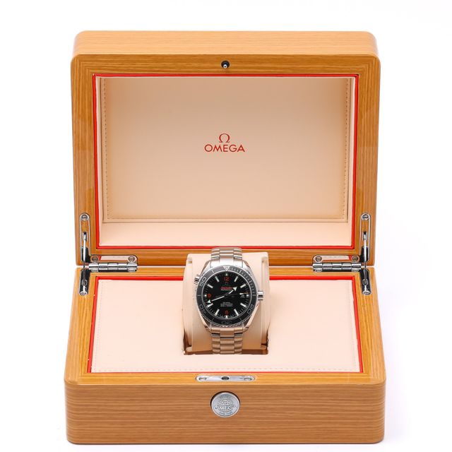 Omega Planet Ocean 232.30.46.21.01.003 Image 5